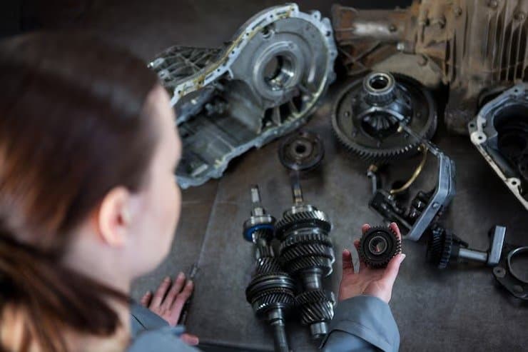 CVT vs DCT Transmission Problems – Which Repair Costs More in Noida?