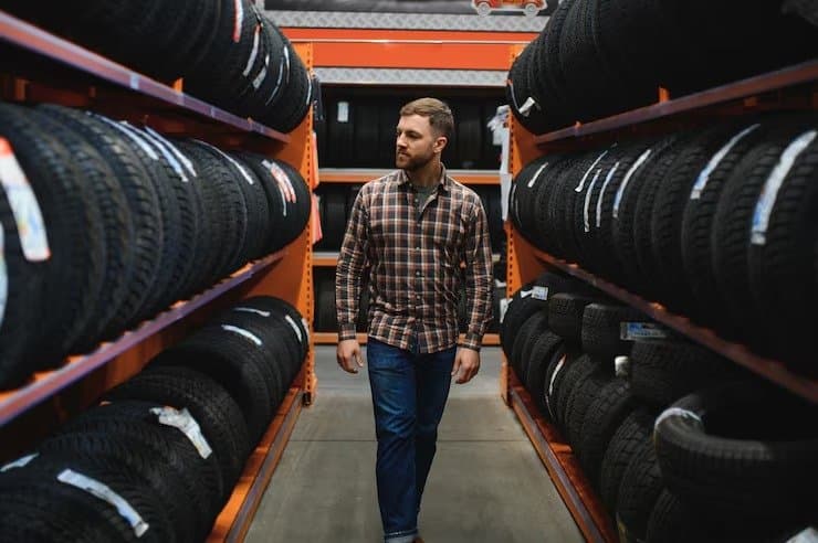 Tyre Shop in Noida Extension & Gaur City